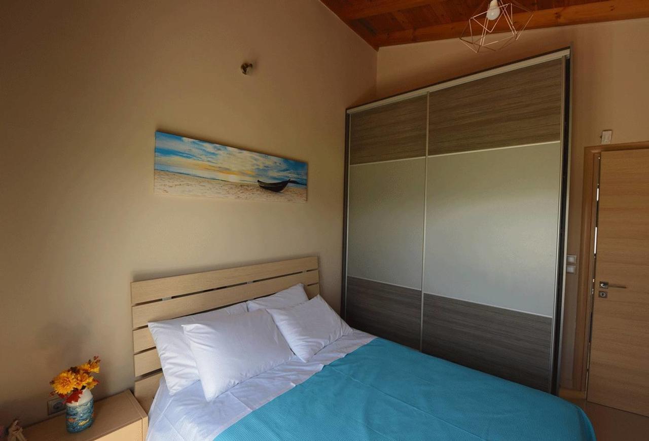 Panelma Villa Tranquil Coastal Retreat In Zacharo Tholon Exterior photo